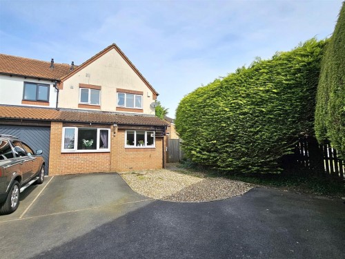 Arrange a viewing for Blenheim Drive, Newent