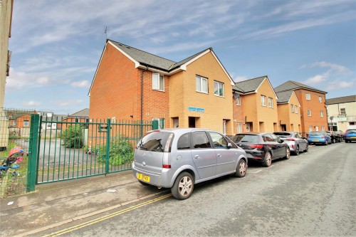 Arrange a viewing for Stratton Road, Gloucester