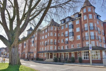 image of 68, Castlemeads Court, Westgate Street