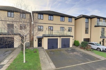 image of 5, Steeplechase Close