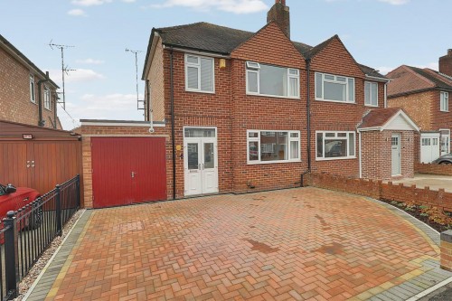 Arrange a viewing for Dinglewell, Hucclecote, Gloucester