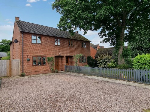 Arrange a viewing for Sandfields, Bromsberrow Heath, Ledbury