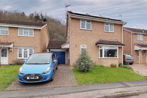 Arrange a viewing for Rosedale Avenue, Stonehouse