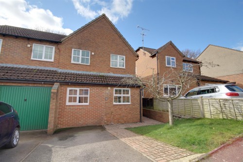 Arrange a viewing for Pippin Close, Newent