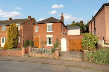 image of Rose Cottage, Bury Bar